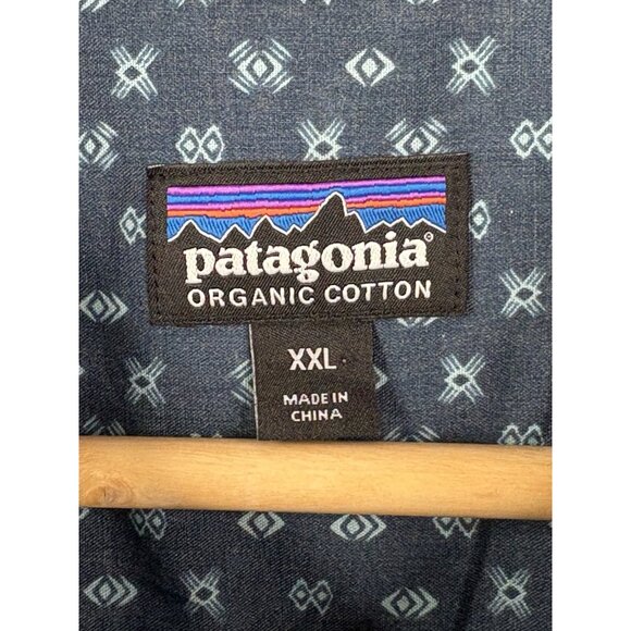 Patagonia Go To Short Sleeve Button Shirt Men’s XXL Blue Geometric AOP 52691 - Picture 3 of 13